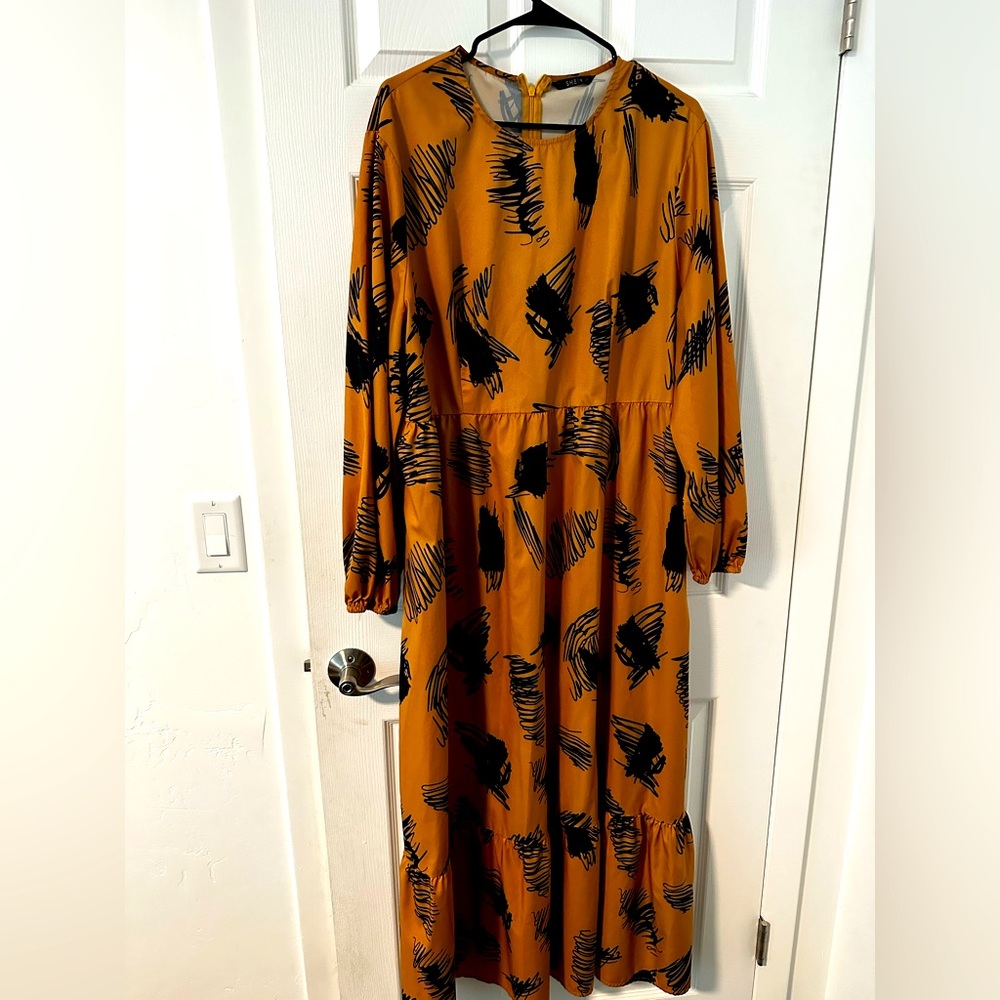 Super cool pattern dress!